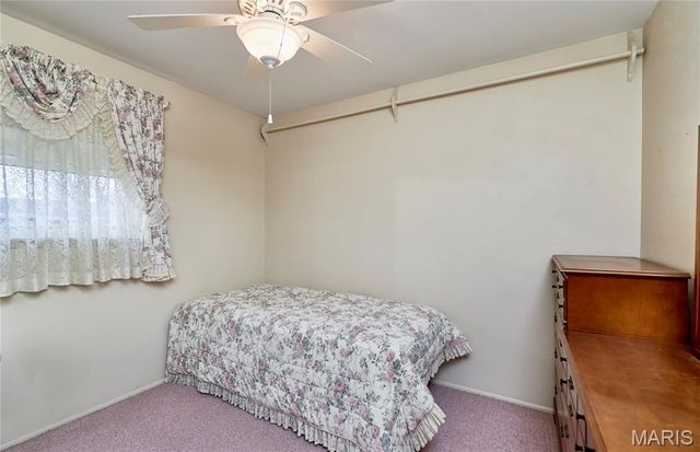 615 Central Parkway, Florissant, MO 63031