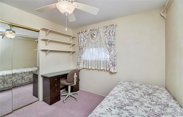 615 Central Parkway, Florissant, MO 63031