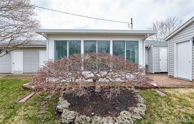 615 Central Parkway, Florissant, MO 63031