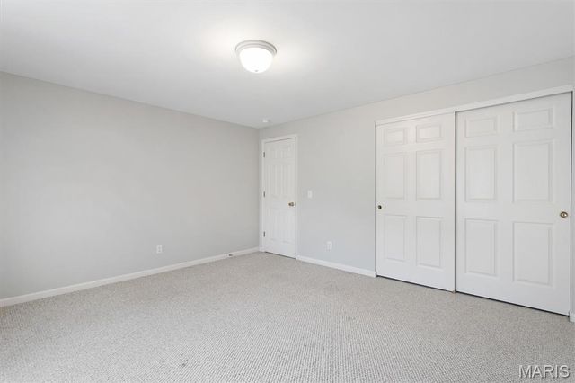 6 Country Bluff Court, St Charles, MO 63301