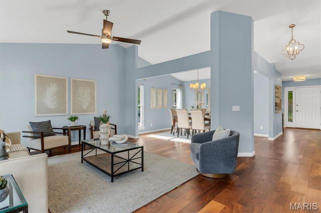 6 Country Bluff Court, St Charles, MO 63301