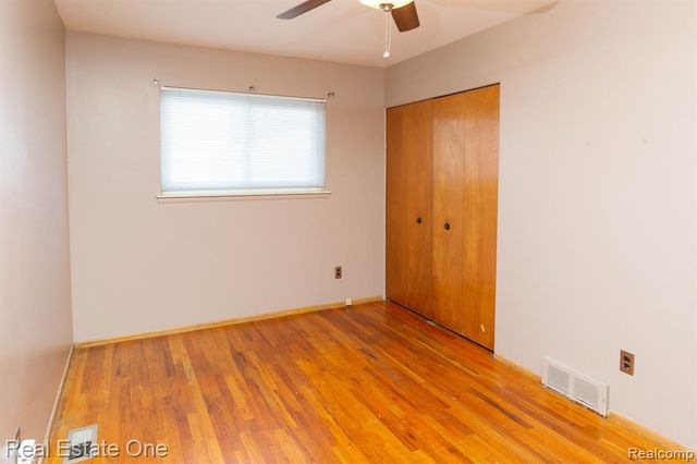 17020 Russell Avenue, Allen Park, MI 48101