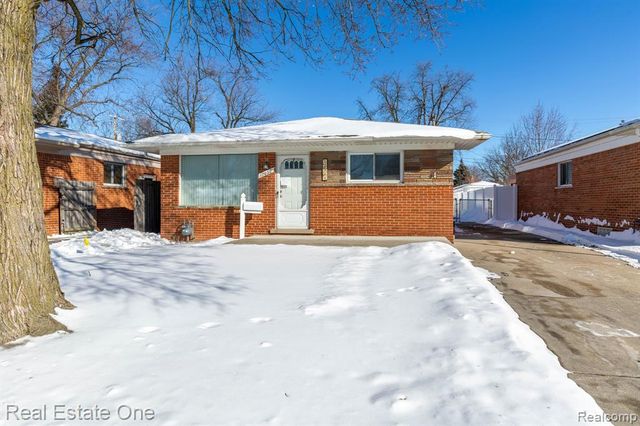 17020 Russell Avenue, Allen Park, MI 48101