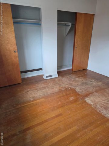 13019 Stanley Drive, Warren, MI 48088