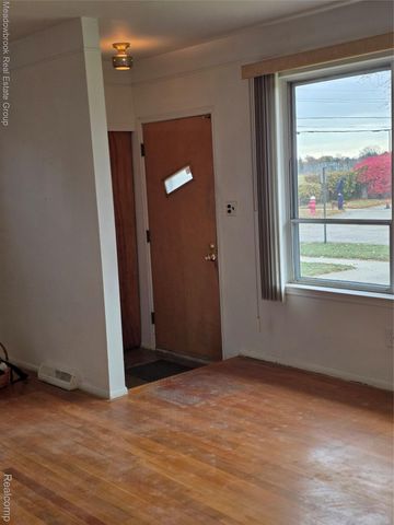 13019 Stanley Drive, Warren, MI 48088