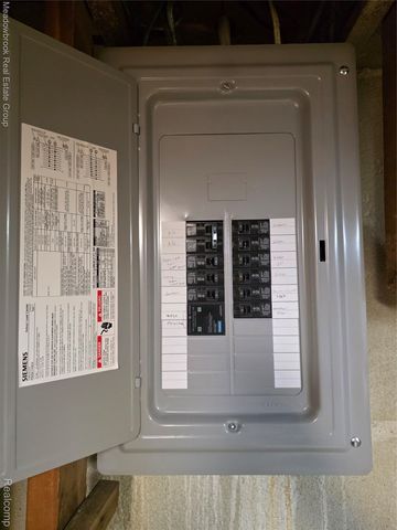 13019 Stanley Drive, Warren, MI 48088