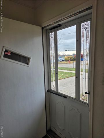 13019 Stanley Drive, Warren, MI 48088