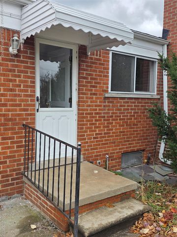 13019 Stanley Drive, Warren, MI 48088