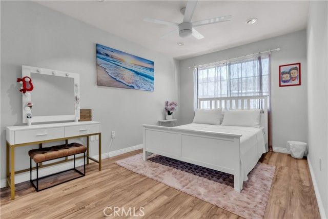 820 W Compton 20, Compton, CA 90220