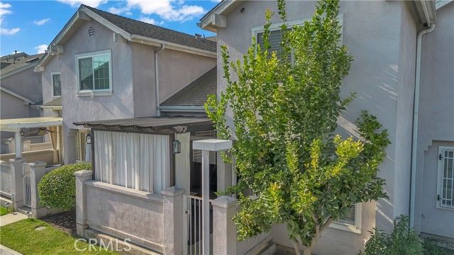 820 W Compton 20, Compton, CA 90220