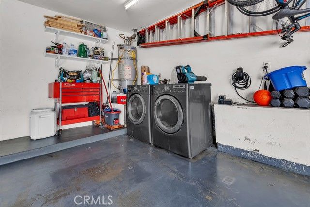 820 W Compton 20, Compton, CA 90220