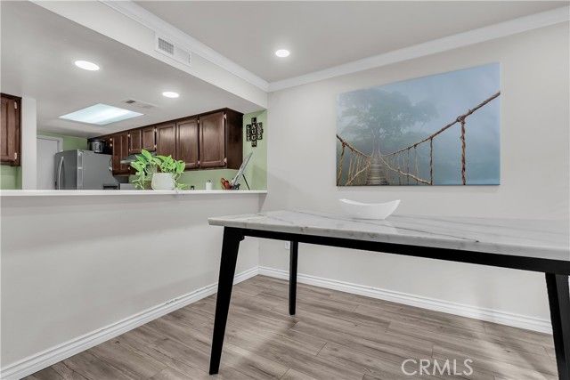 820 W Compton 20, Compton, CA 90220