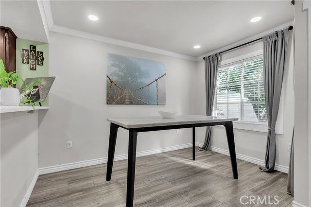 820 W Compton 20, Compton, CA 90220