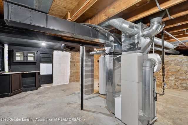 447 W Main Street, Grand Ledge, MI 48837