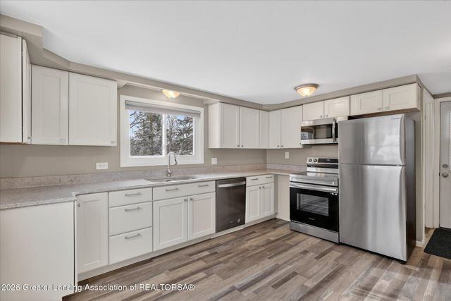 447 W Main Street, Grand Ledge, MI 48837