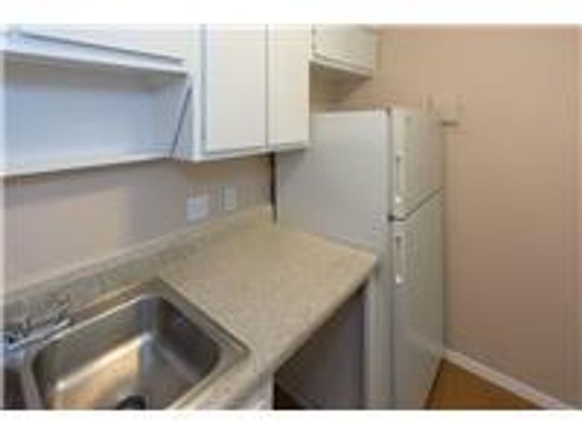 400 W 34th ST 101, Austin, TX 78705