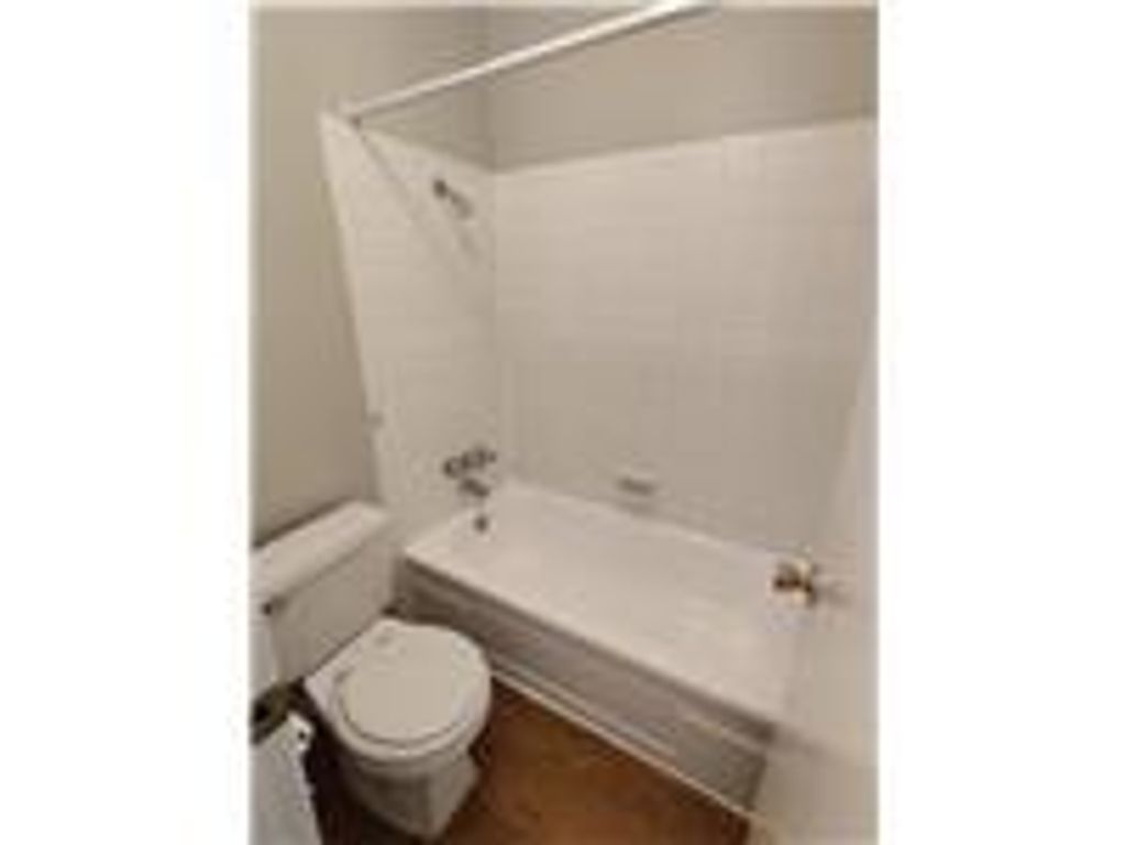 400 W 34th ST 101, Austin, TX 78705