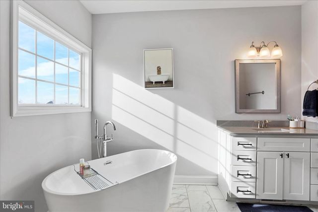 219 SUMMERFIELD WAY, Shenandoah Junction, WV 25442