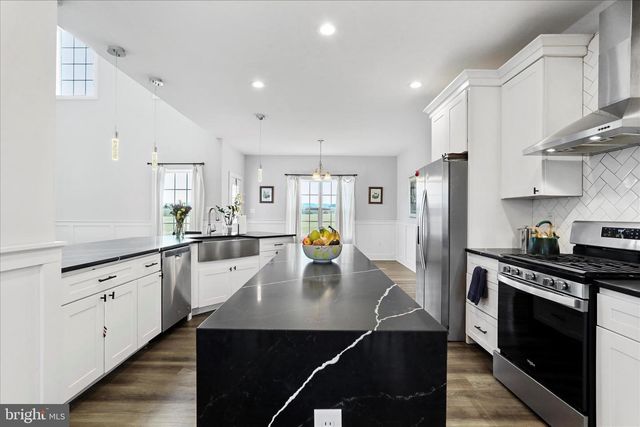 219 SUMMERFIELD WAY, Shenandoah Junction, WV 25442