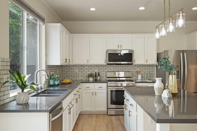 5040 Pine Lake Ct, Stockton, CA 95219