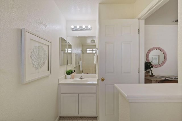 5040 Pine Lake Ct, Stockton, CA 95219