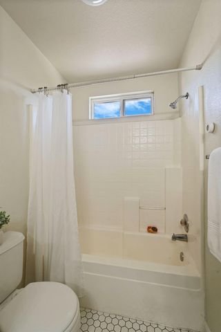 5040 Pine Lake Ct, Stockton, CA 95219