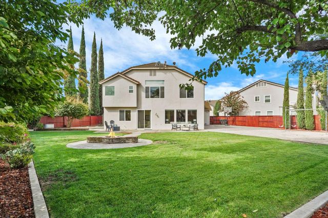 5040 Pine Lake Ct, Stockton, CA 95219