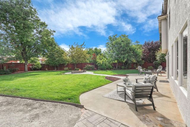 5040 Pine Lake Ct, Stockton, CA 95219