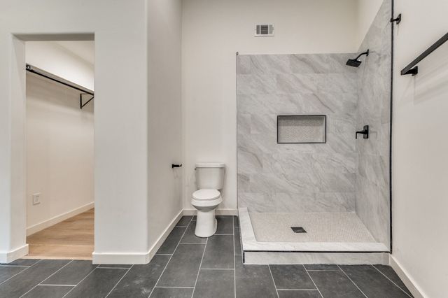 3134 W Jefferson Boulevard, Dallas, TX 75211