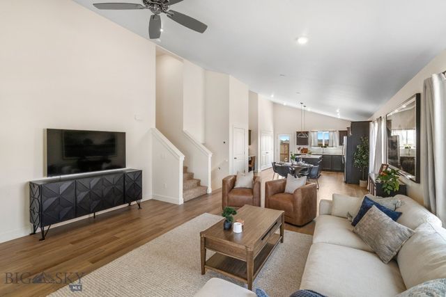 505 Reflector Road, Belgrade, MT 59714