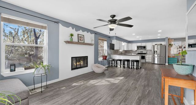 8127 S CREEKWOOD DR, West Jordan, UT 84088