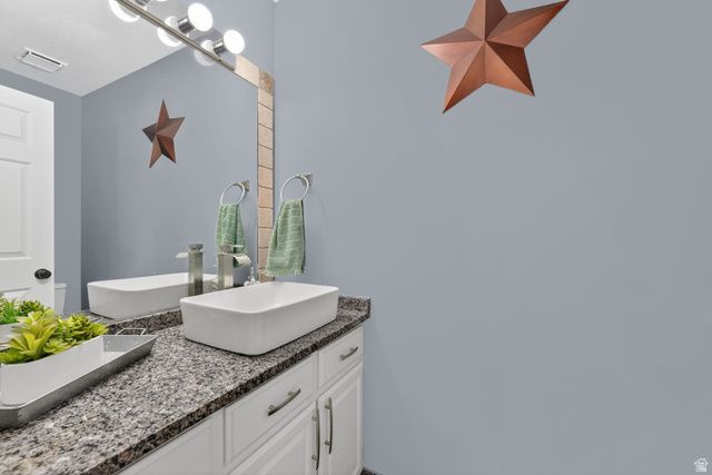 8127 S CREEKWOOD DR, West Jordan, UT 84088