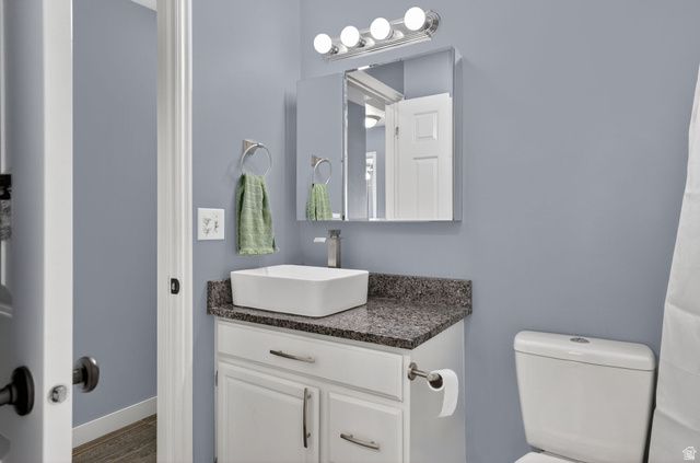 8127 S CREEKWOOD DR, West Jordan, UT 84088