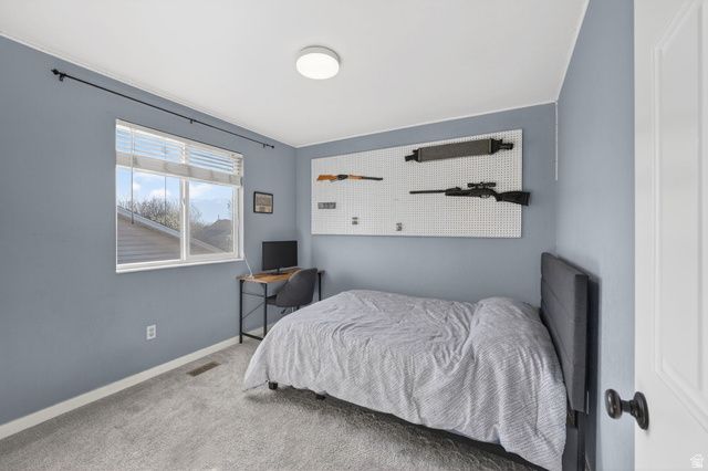 8127 S CREEKWOOD DR, West Jordan, UT 84088