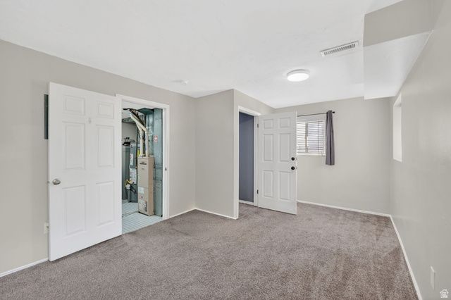 8127 S CREEKWOOD DR, West Jordan, UT 84088