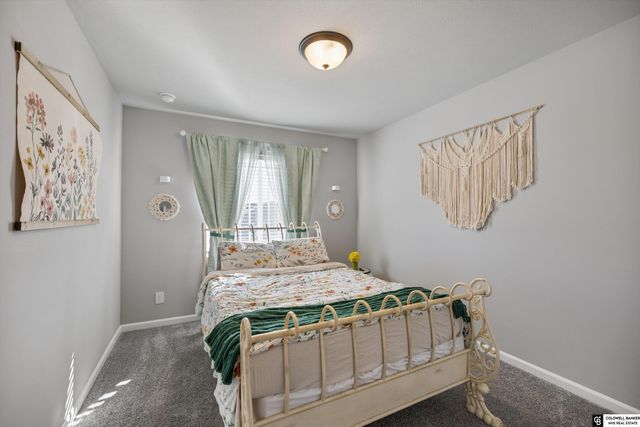 4904 Sheridan Road, Papillion, NE 68133