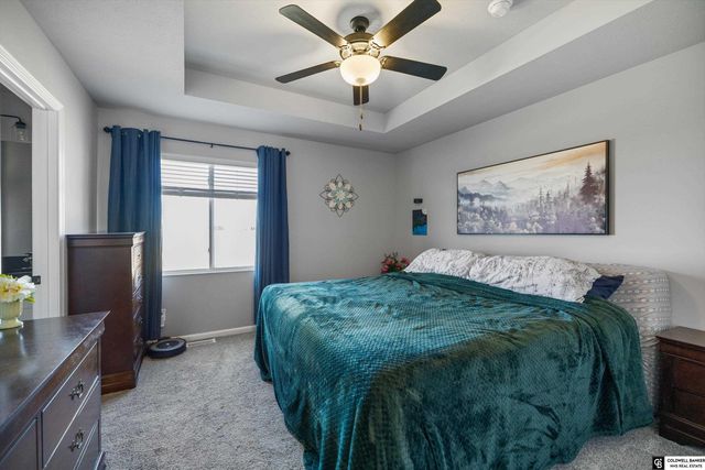 4904 Sheridan Road, Papillion, NE 68133