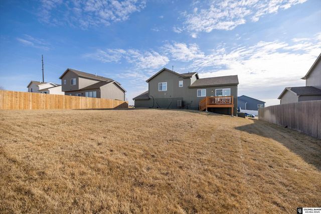 4904 Sheridan Road, Papillion, NE 68133