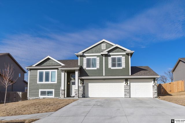 4904 Sheridan Road, Papillion, NE 68133