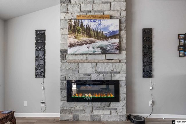 4904 Sheridan Road, Papillion, NE 68133