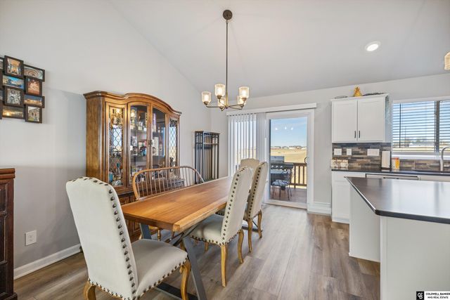 4904 Sheridan Road, Papillion, NE 68133