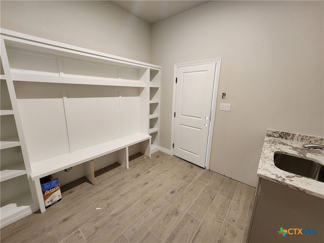 10980 Stinnett Mill, Salado, TX 76571