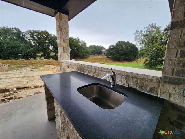 10980 Stinnett Mill, Salado, TX 76571