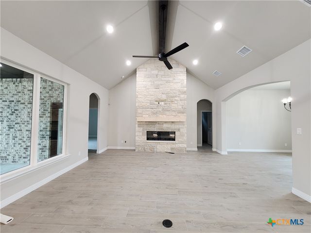 10980 Stinnett Mill, Salado, TX 76571