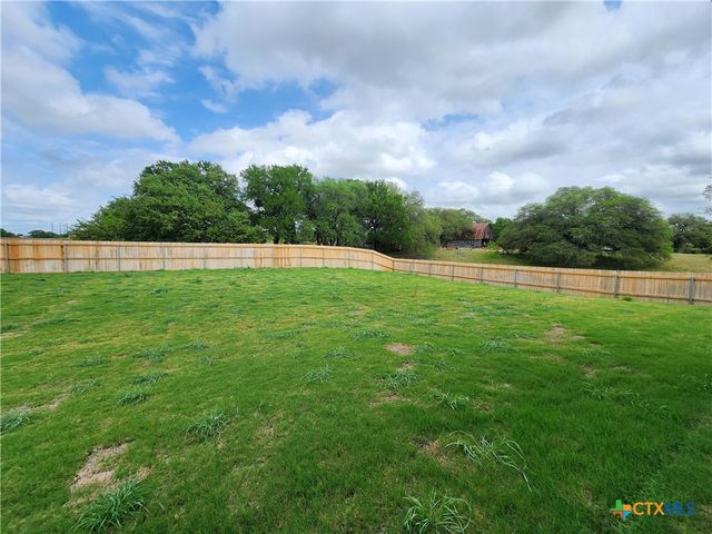 10980 Stinnett Mill, Salado, TX 76571