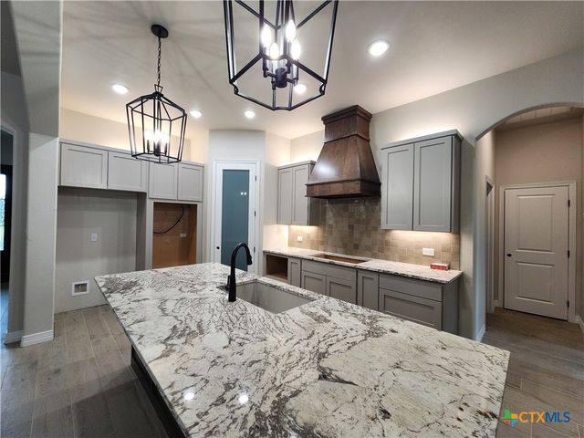 10980 Stinnett Mill, Salado, TX 76571