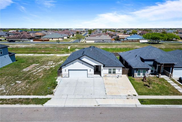 7222 Latitude St, Corpus Christi, TX 78414