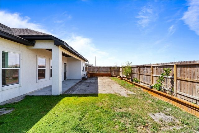 7222 Latitude St, Corpus Christi, TX 78414