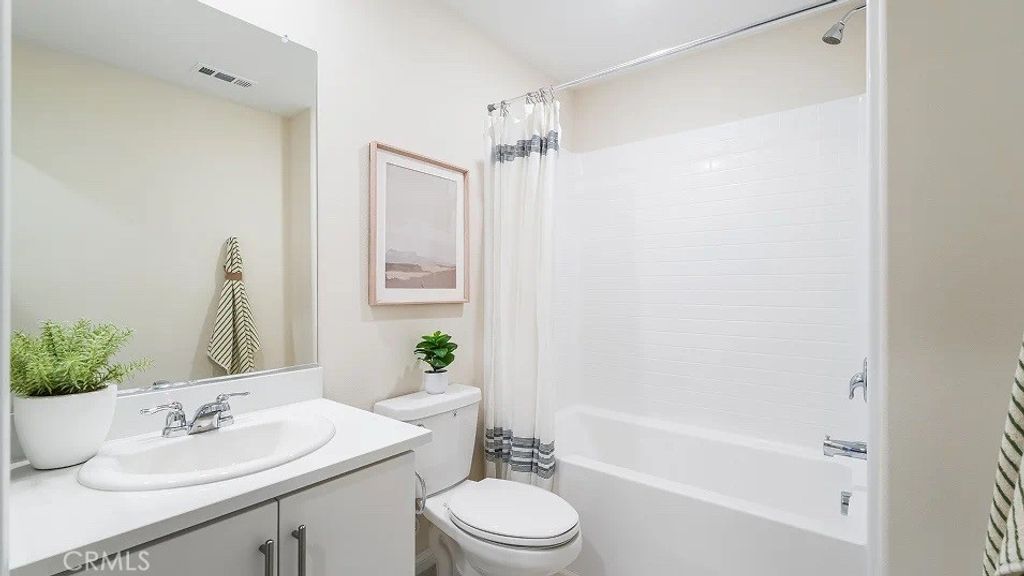 Image 10 of property listing at 1506 Galloping Trail, San Jacinto, CA 92582