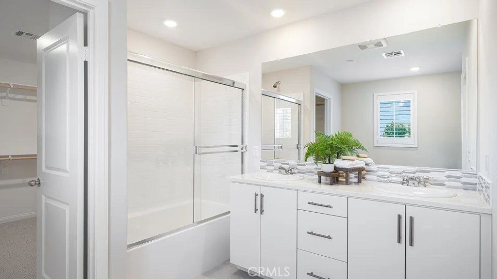 Image 16 of property listing at 1506 Galloping Trail, San Jacinto, CA 92582